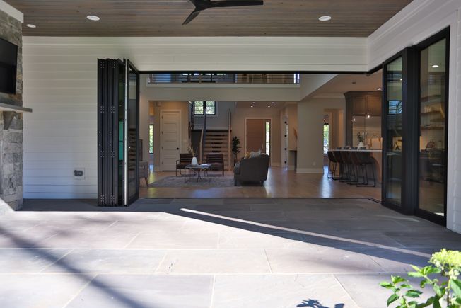 2104 colin hill ct 63