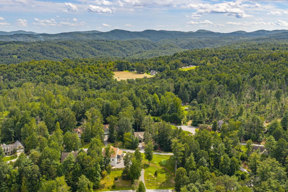 248 wisdom cove rd flat rock 56
