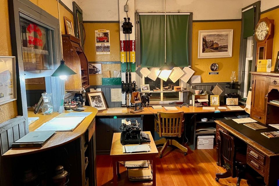 2022 8 20 cn meeting creek depot living quarters billschaferphotos (1)