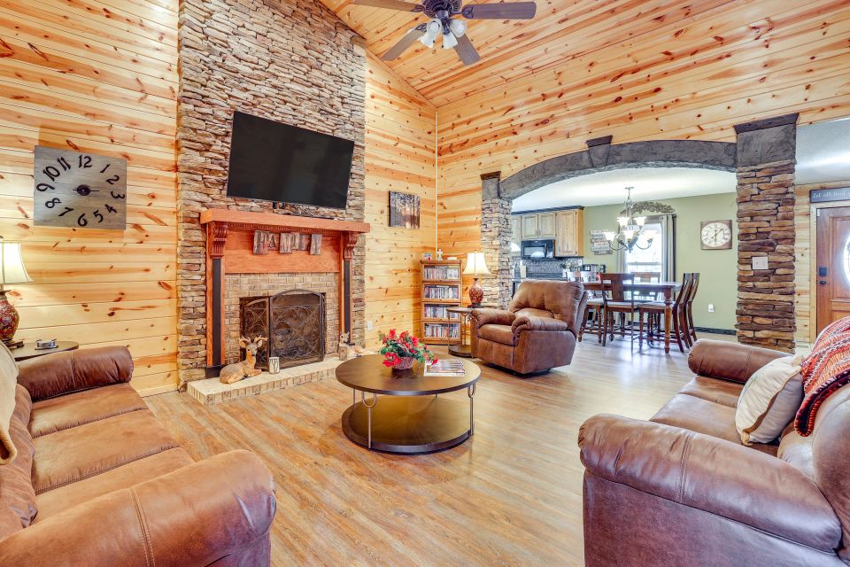 Trenton lakeside lodge