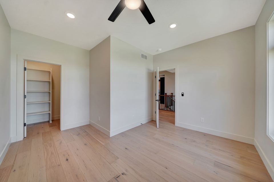 1239 s 88th st 09