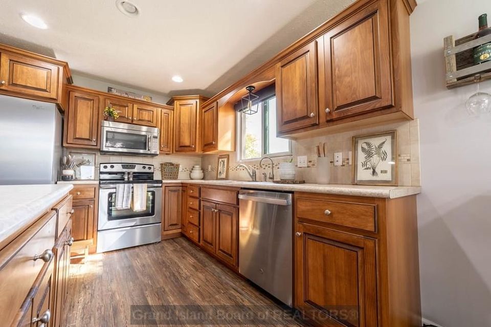 1312 n ruby ave grand island a 6
