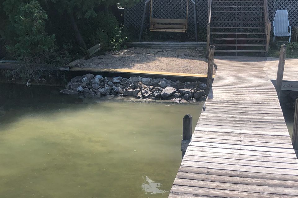 Dock 1