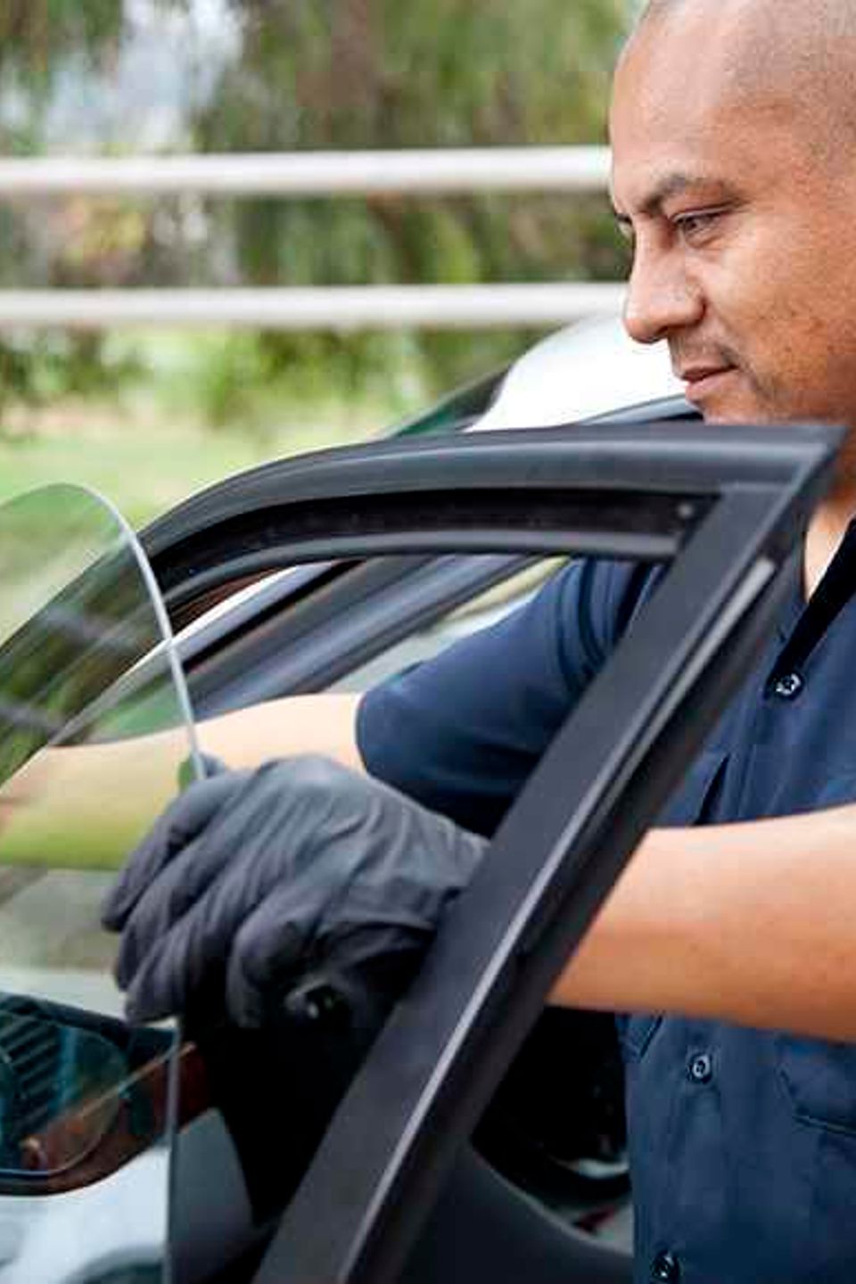 Make your car window replacement a piece of cake