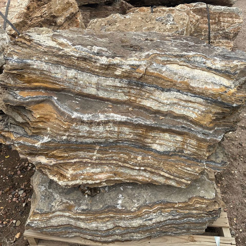 Onyx boulders 