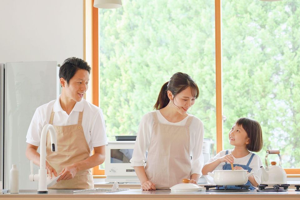 Family gc5ecf42d4 1920