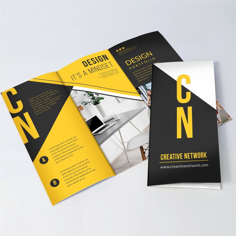 Tri fold brochure printing 1400x1400