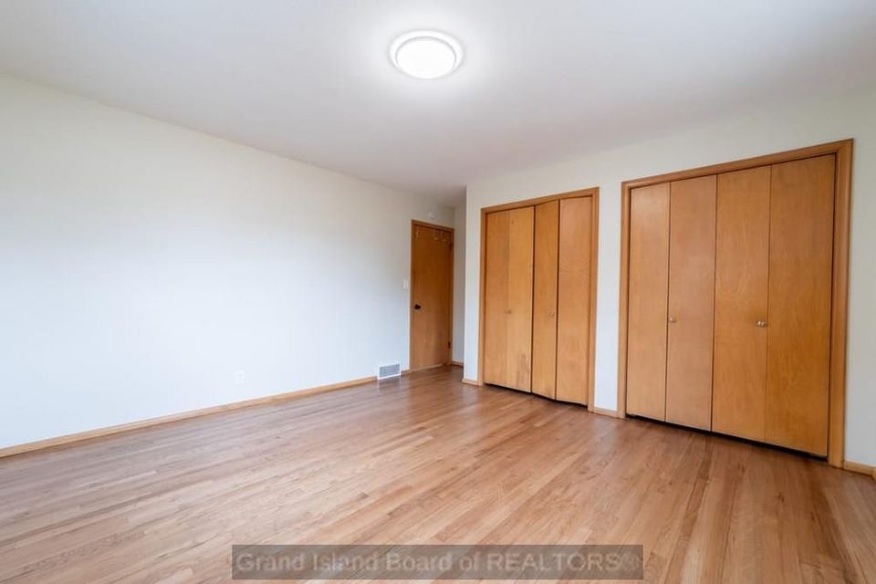 716 s blaine grand island  ne 68803 b 4