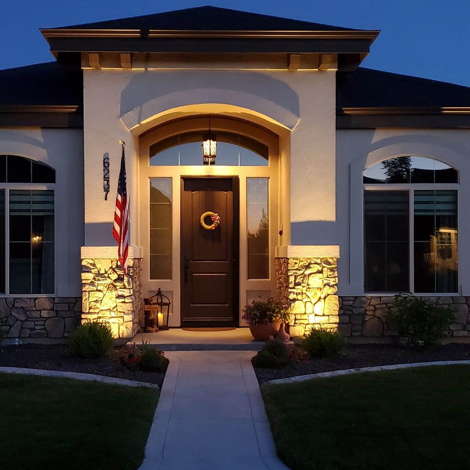 Beautiful exterior lighting in boise id