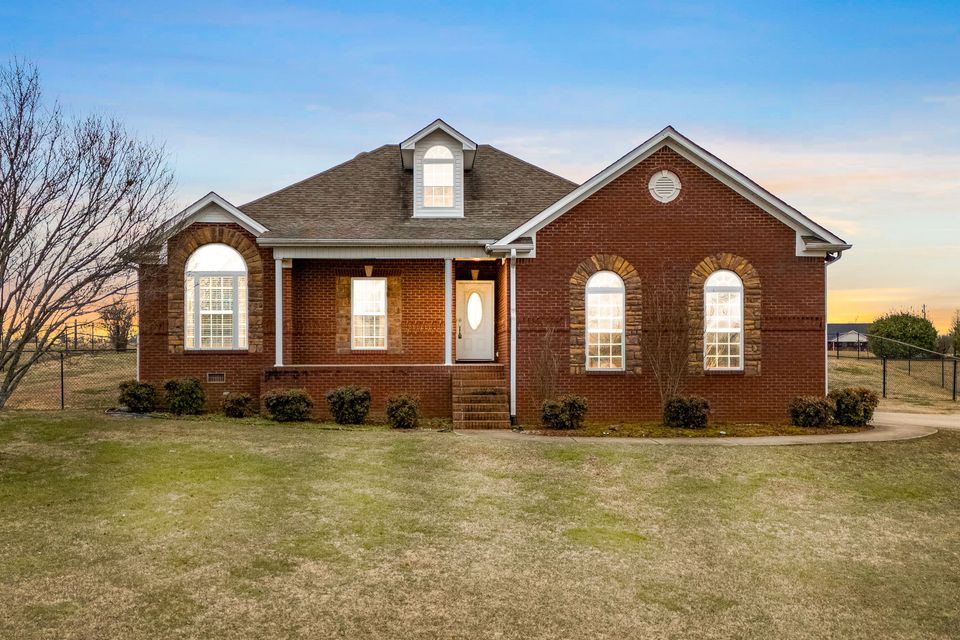 1 web or mls 9 elizabeth cir virtual twilight   clear lens real estate photography 1