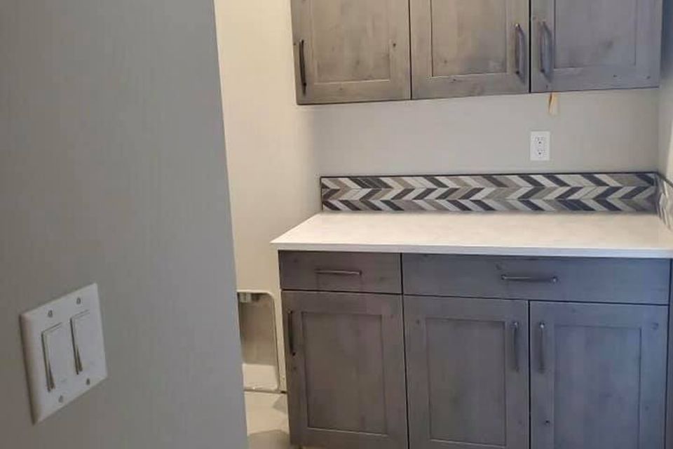 Custom kitchen & bathroom cabinets in Meridian