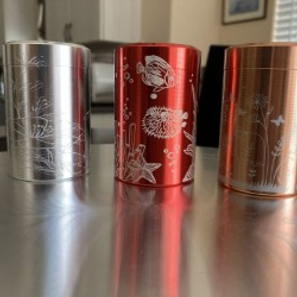 Party favor tin cans
