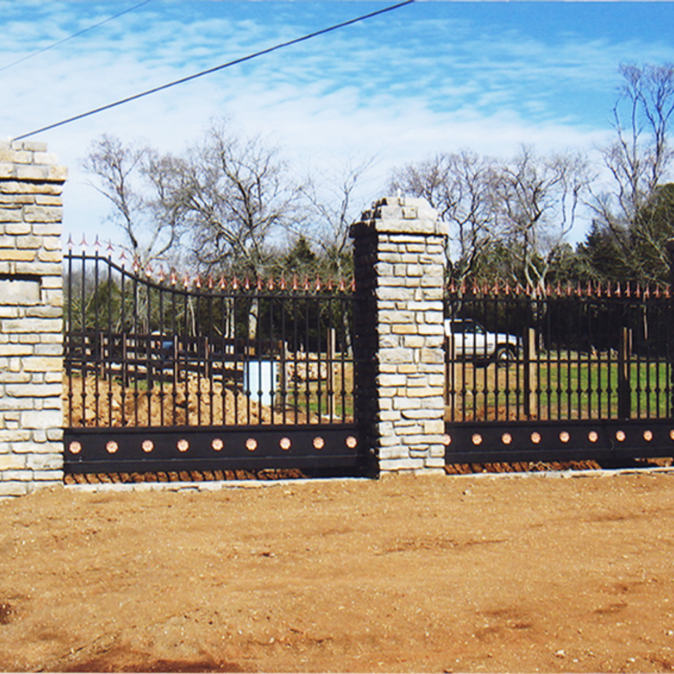 Gates620140402 31316 bqn4su