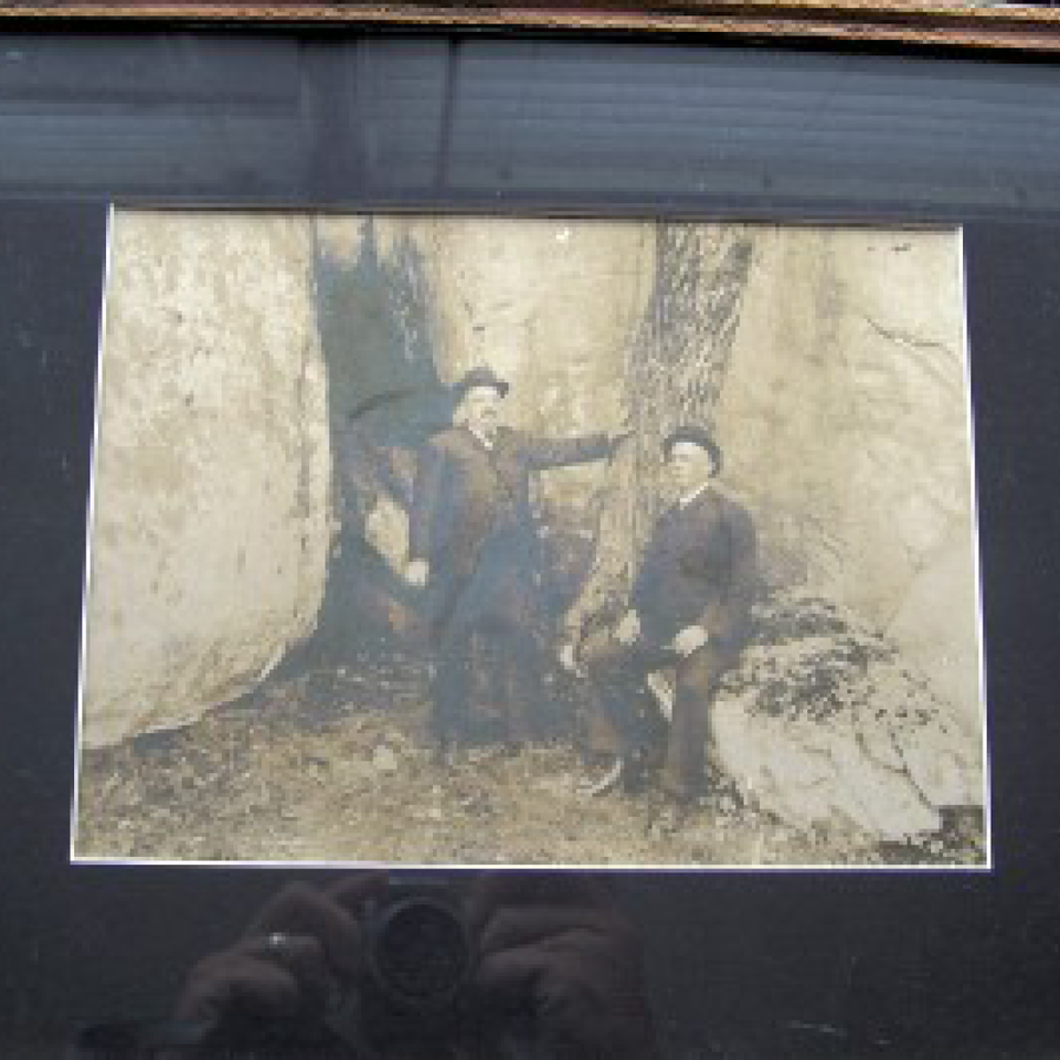 Gettysburg battlefield  veterans photo  devils den files20170915 22431 1xd4bhb