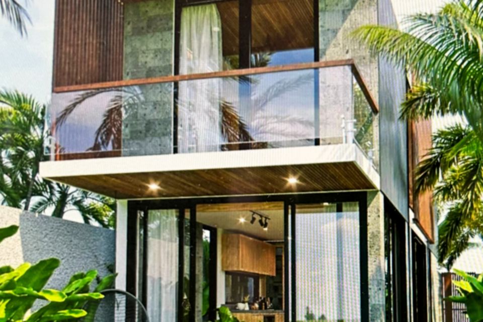 Residential construction container 1