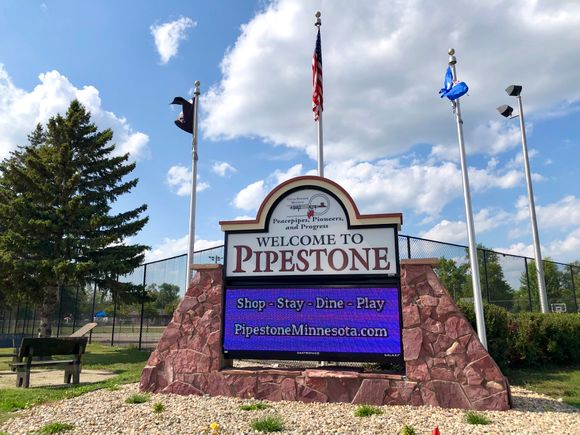 Harmon park   new sign 2023 2 (photo by erica volkir)