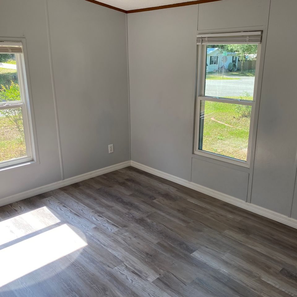 1375 spare room