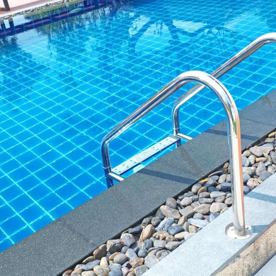 Swimming Pool Contractor