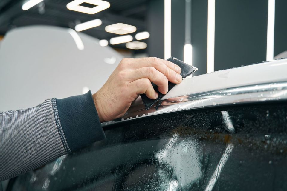 Vinyl Wrapping 101: How to Squeegee 