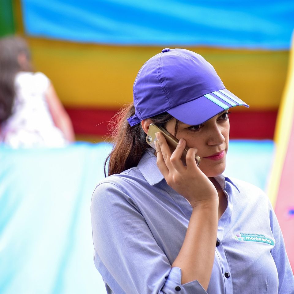 Girl talking on a cell phone gb1b17fb95 1920