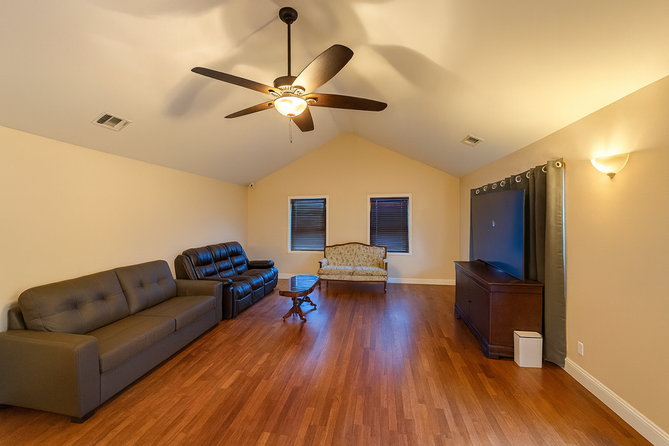 77b63269 b889 41c0 a638 cc50153a2750