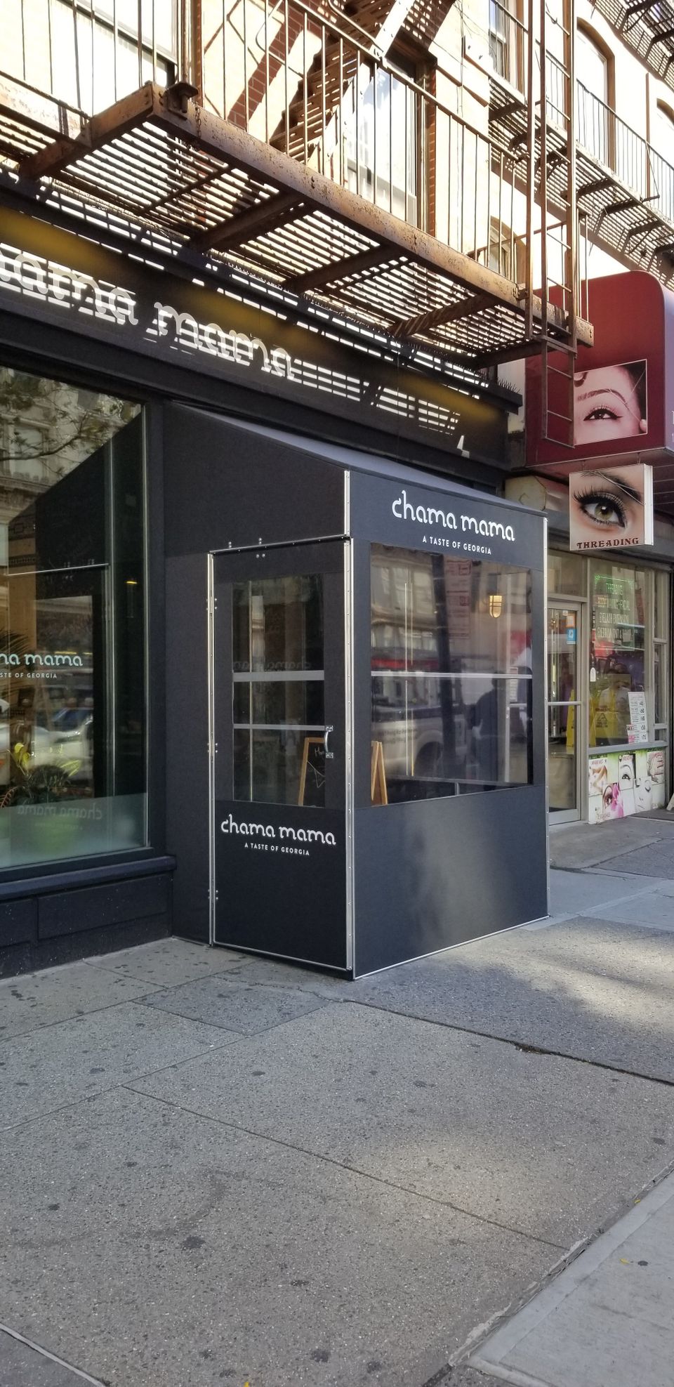 Chama Mama, Manhattan. Branded seasonal vestibule.