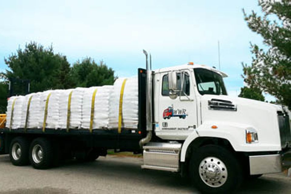 pellet delivery truck d and j