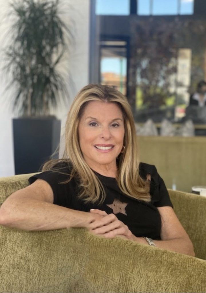 Linda powers 720x1024