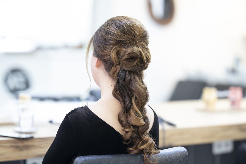 Hairdresser g9e863ee63 1920