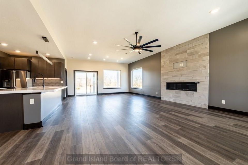 431 ponderosa grand island  ne 68803 a 4