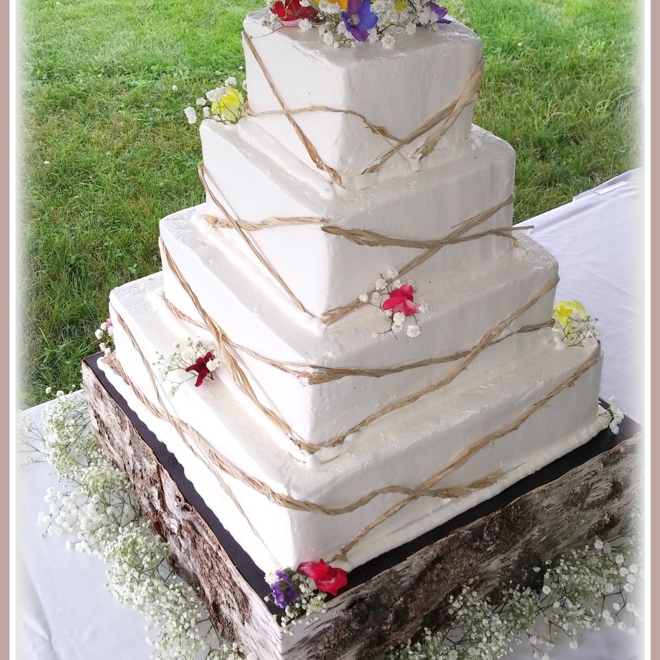 Wed cake 11920180617 12715 1yc3p9q