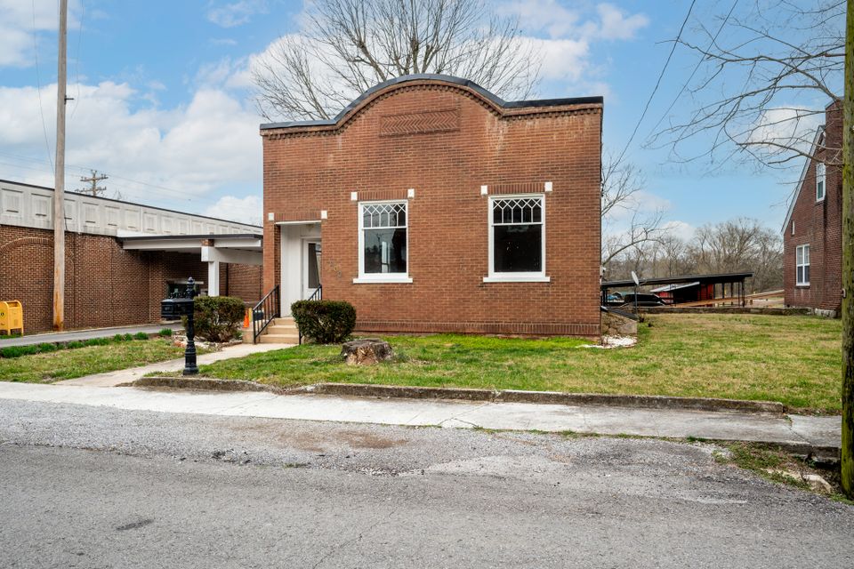 202 russell st 4