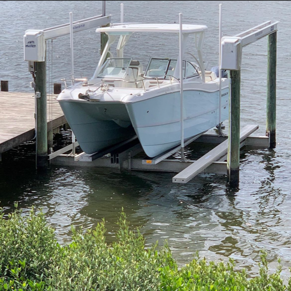 Pontoon bunks