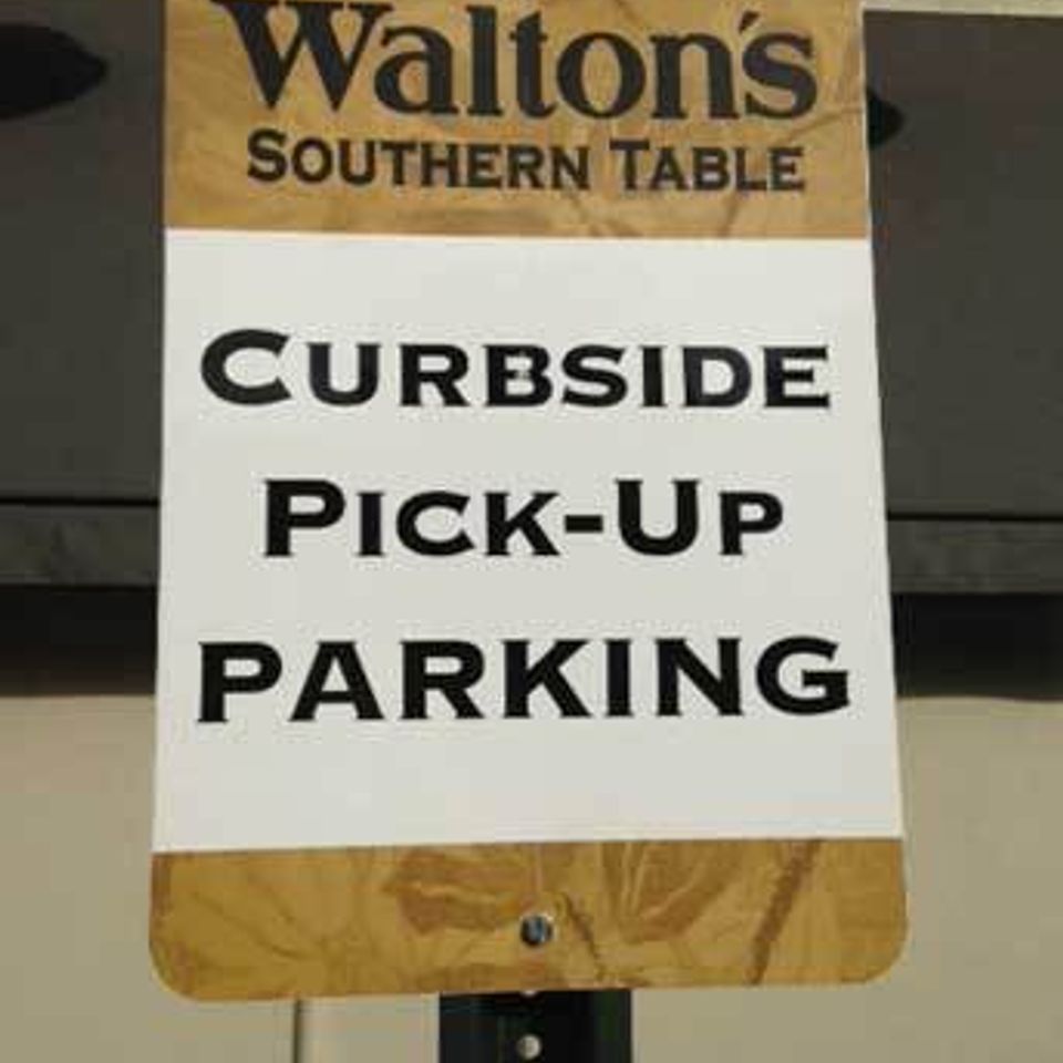 Curbside sign20161006 27760 jta24l