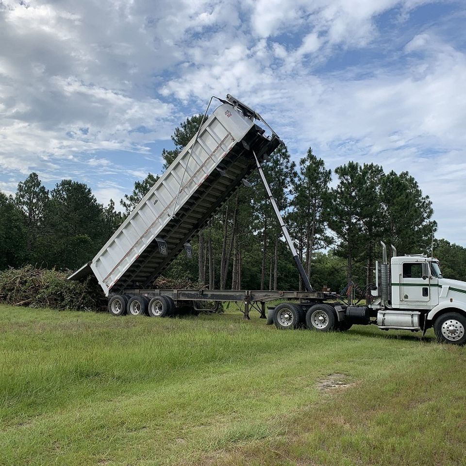 Dump truck