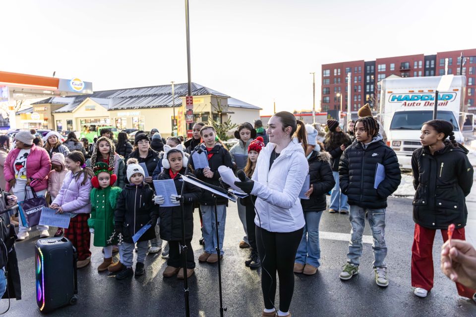 2025 kelley square tree lighting photos (1)