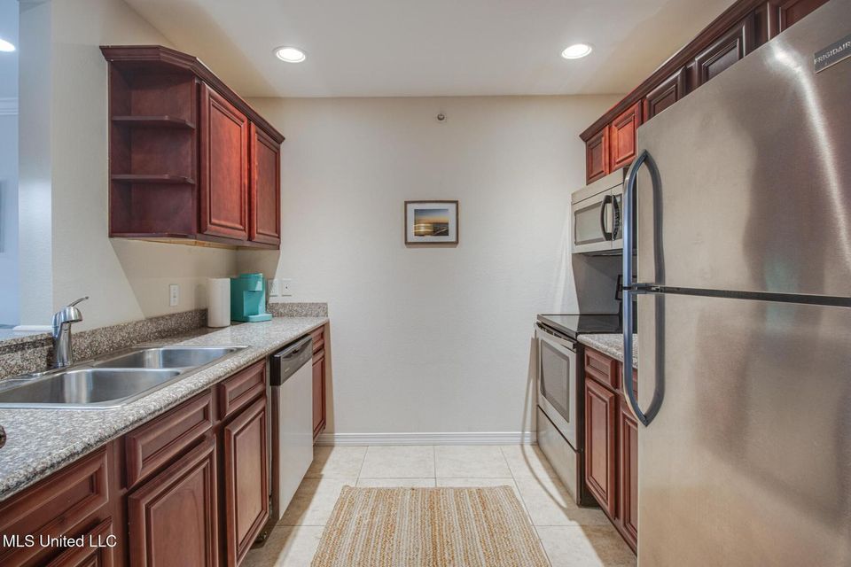 20251214184034764493000000 o