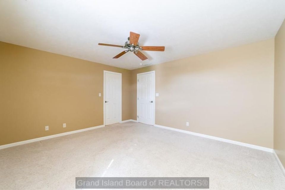 3811 meadowlark cir grand island ne 68803 e 6