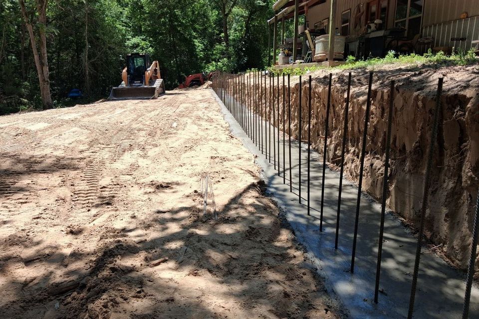 Retaining wall