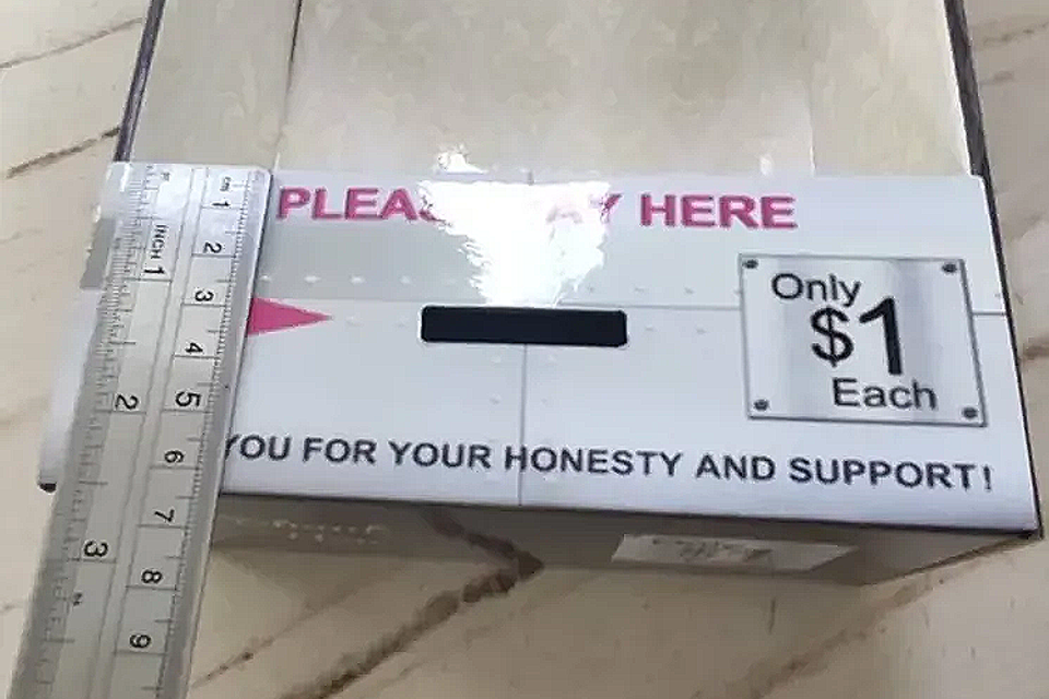 Here are Pen vending honor box measurements. Placed in a small business This is a low-cost vending start-up, offering an easy vending startup