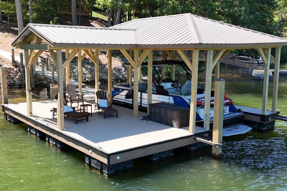 Chiappelli gable deck slip