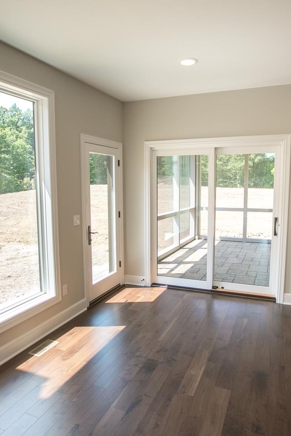 671 parker road web res 32