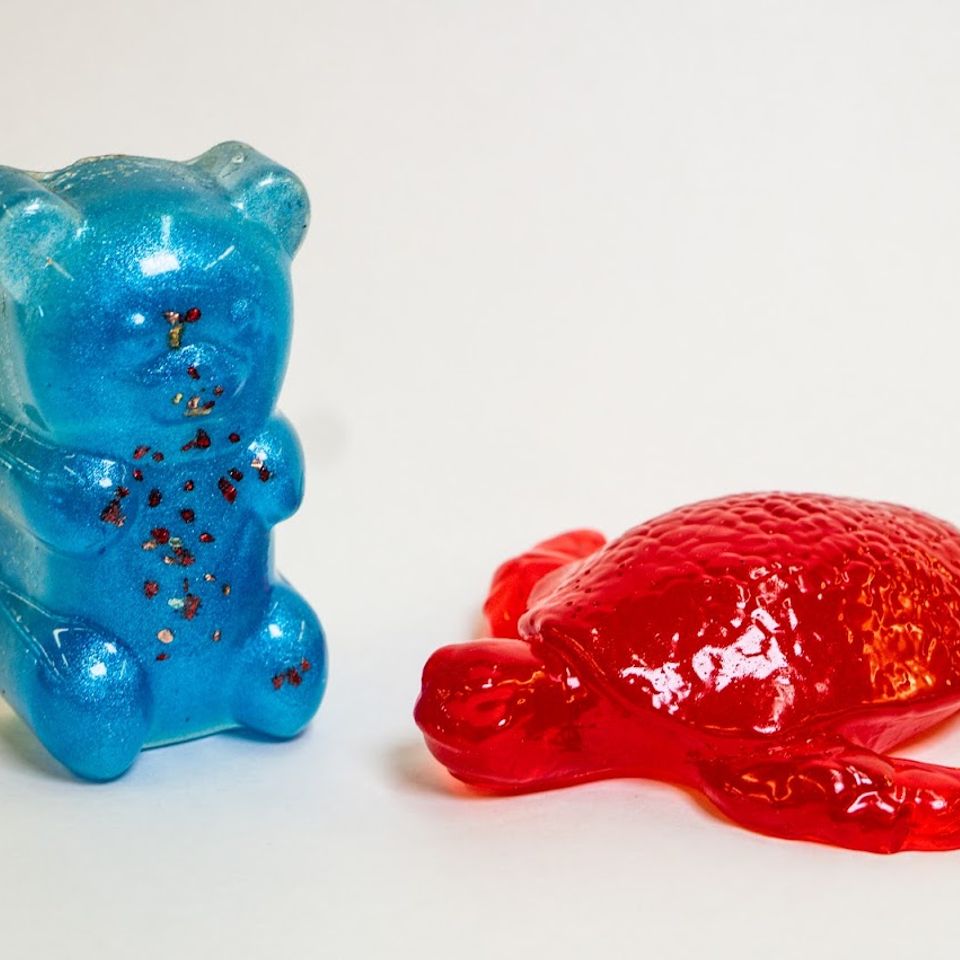 Resin gummy bear and turtle