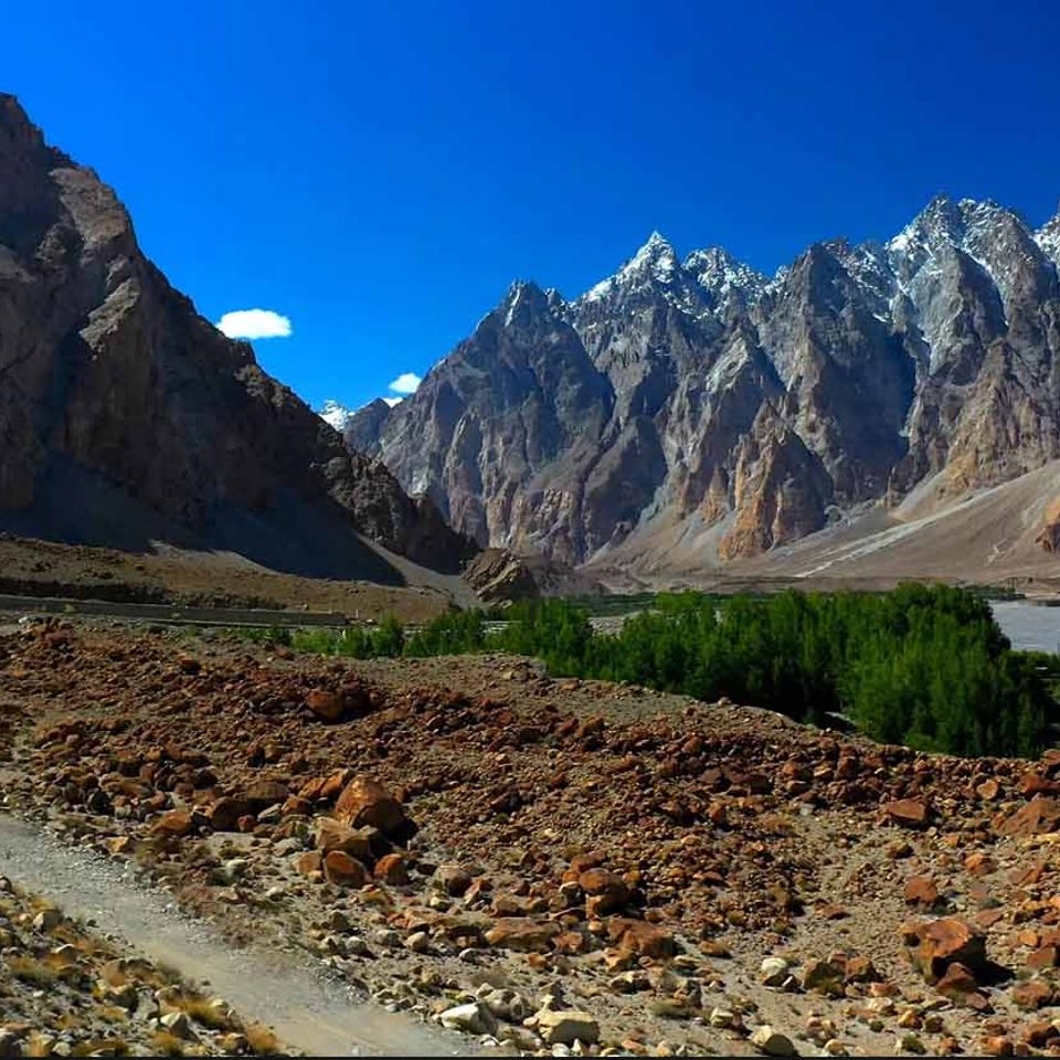 Passu village 14