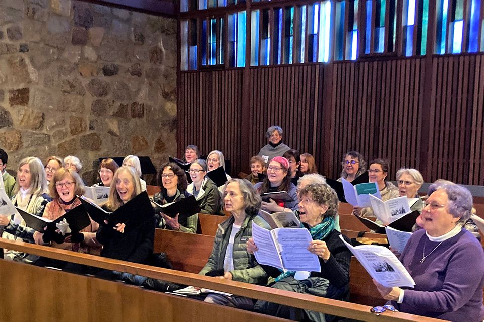 Concord women's chorus