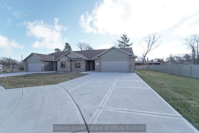 Delmar 38