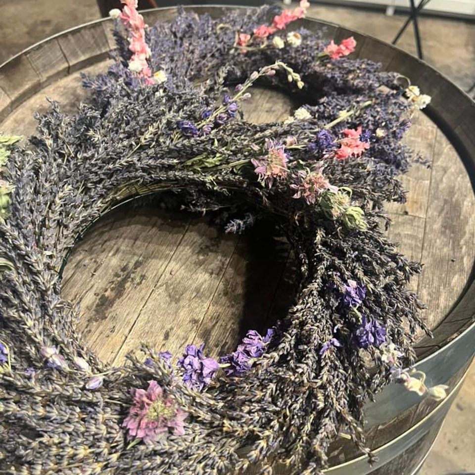 Lavenderatstillwatergiftshoplavenderwreath