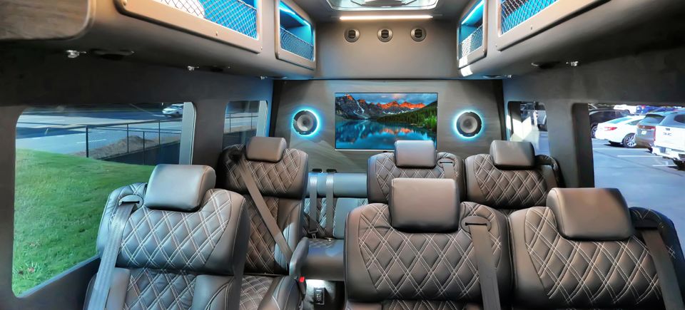 Interior bus 1.2 (1)