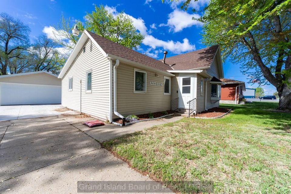 1217 elm st st. paul ne 68873 c 6