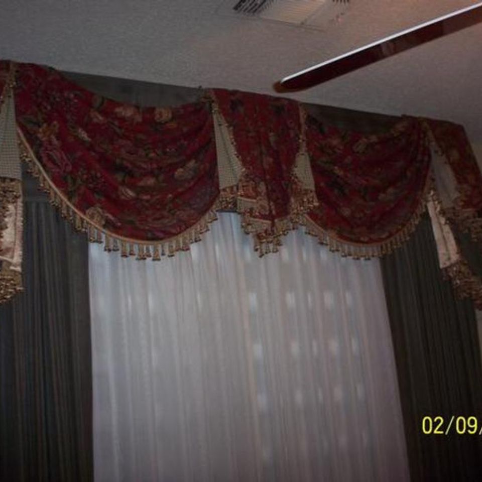 Valance1020121127 6611 1efztl1 0